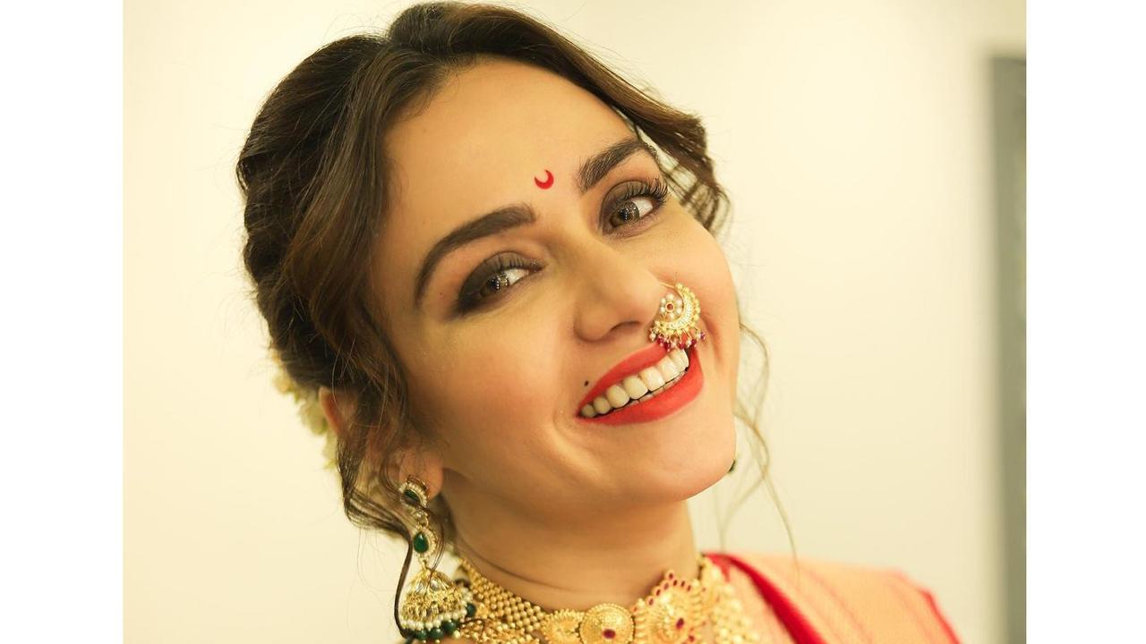 Watch video! Amruta Khanvilkar: I froze and forgot my lines while shooting with Madhuri Dixit